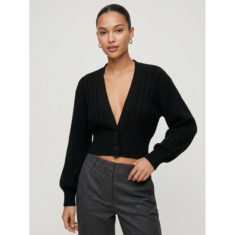 Wilfred Aritzia Black Ribbed Cropped Cardigan Wool Cotton V-Neck Sweater M 86265